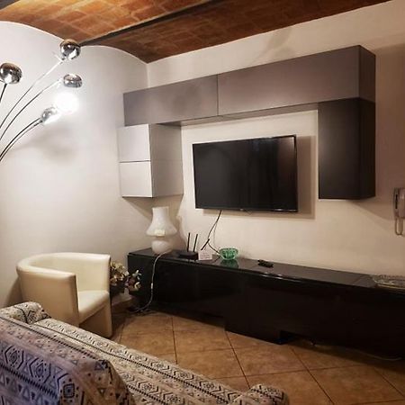 Golden House Apartment Болоня Екстериор снимка