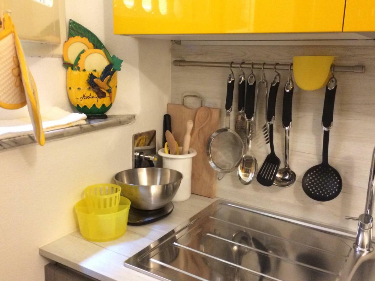 Golden House Apartment Болоня Екстериор снимка
